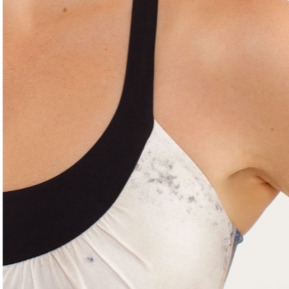 LULU LEMON Scoop Me Up Tank - Picture 3 of 12